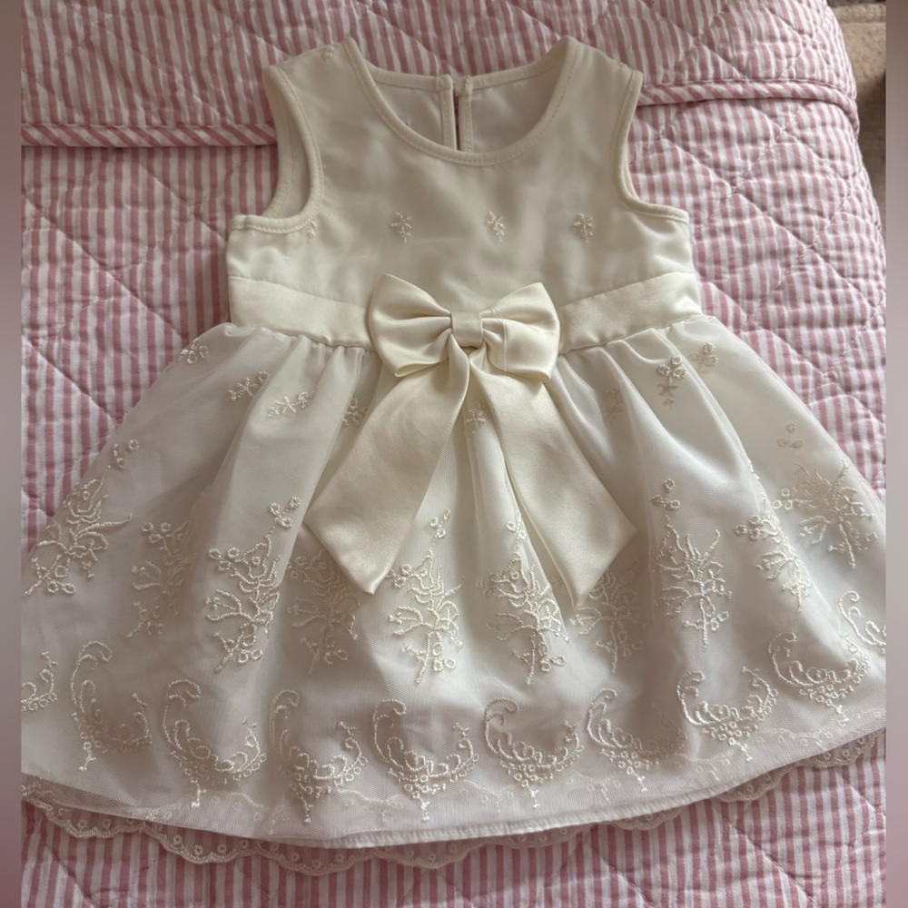 Elegant Cream Kids Dress with Bow